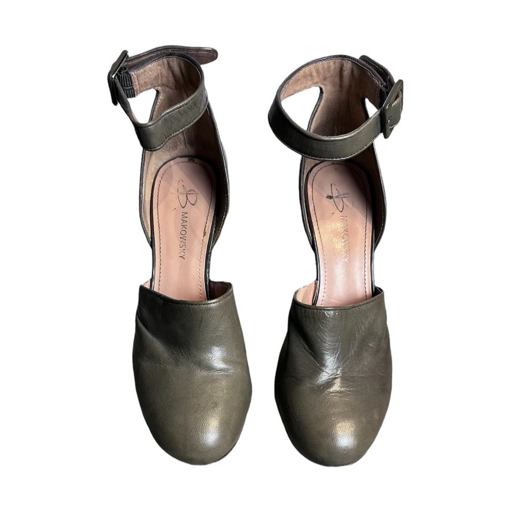 B MAKOWSKY Womens Ankle Strap  Heel sz:10M
